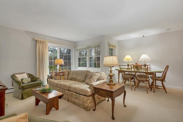 332 Parkside Rd Unit 2, New London, NH 03257