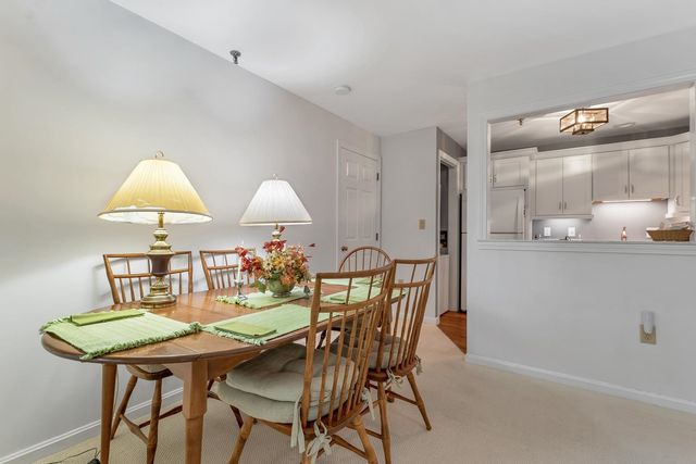 332 Parkside Rd Unit 2, New London, NH 03257