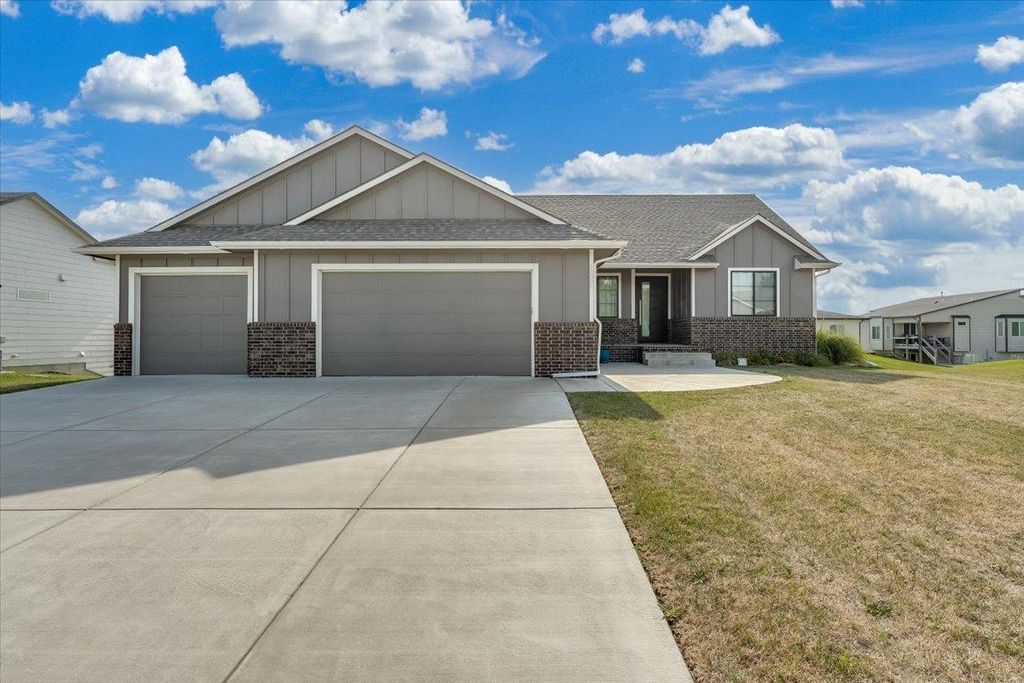 12006 E Bonita, Wichita, KS 67207