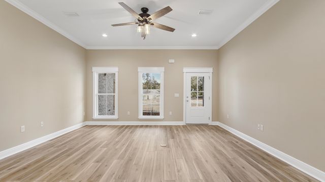 752 Magnolia Lake Drive, Defuniak Springs, FL 32433