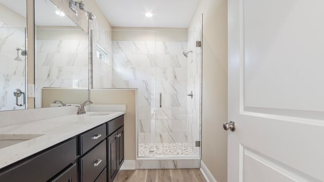 752 Magnolia Lake Drive, Defuniak Springs, FL 32433