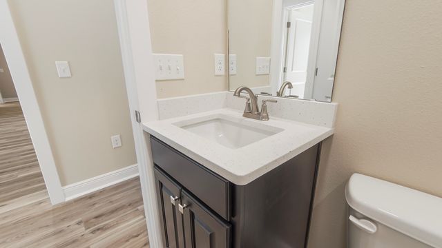 752 Magnolia Lake Drive, Defuniak Springs, FL 32433