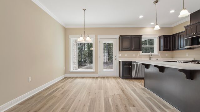 752 Magnolia Lake Drive, Defuniak Springs, FL 32433