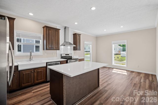 124 Bellamy Road, Asheville, NC 28806