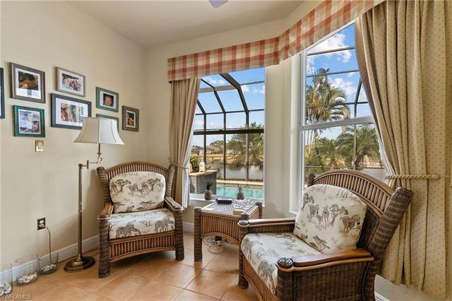 4924 Sedgewood LN, Naples, FL 34112