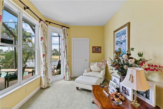 4924 Sedgewood LN, Naples, FL 34112