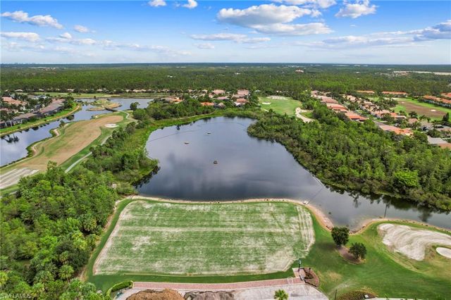 4924 Sedgewood LN, Naples, FL 34112