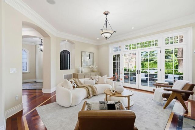 1826 Waverley Street, Palo Alto, CA 94301