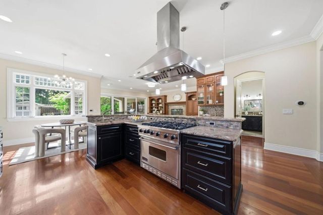 1826 Waverley Street, Palo Alto, CA 94301