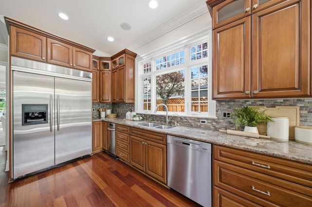 1826 Waverley Street, Palo Alto, CA 94301