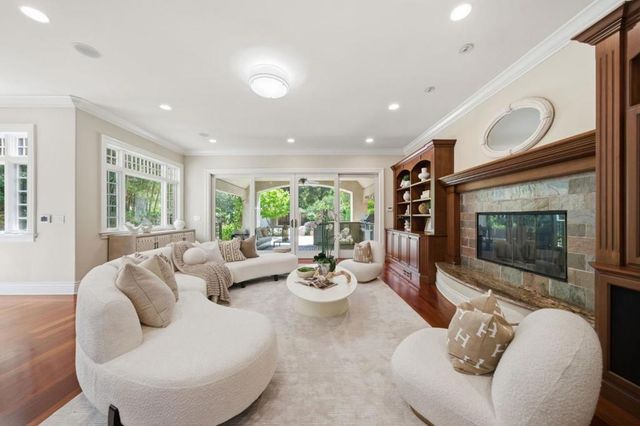 1826 Waverley Street, Palo Alto, CA 94301