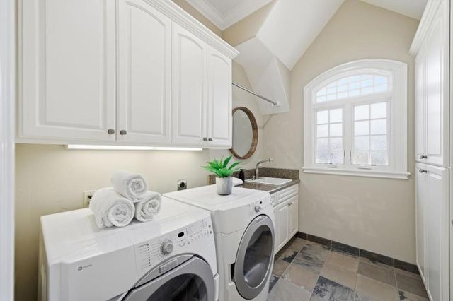 1826 Waverley Street, Palo Alto, CA 94301