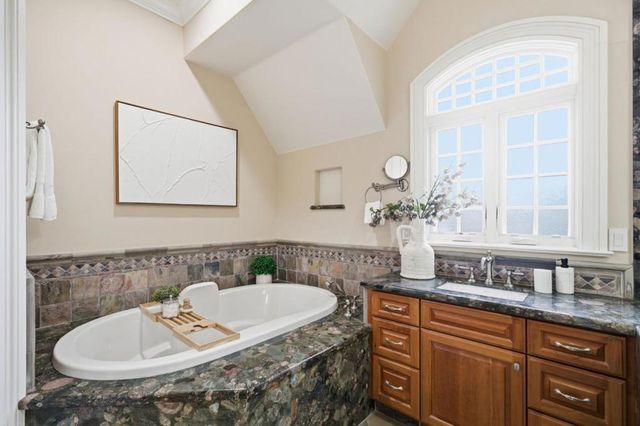 1826 Waverley Street, Palo Alto, CA 94301