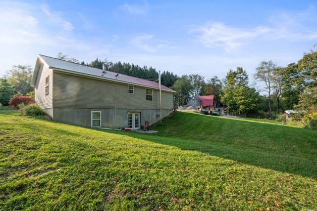 18326 PRICE Road, Saegertown, PA 16433