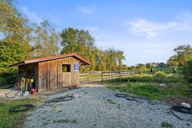 18326 PRICE Road, Saegertown, PA 16433