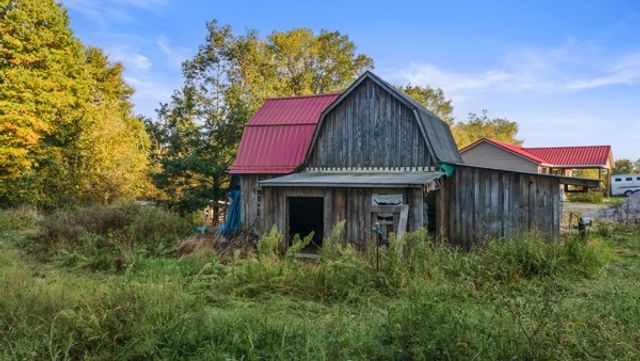 18326 PRICE Road, Saegertown, PA 16433