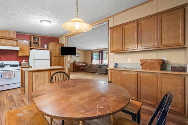 18326 PRICE Road, Saegertown, PA 16433