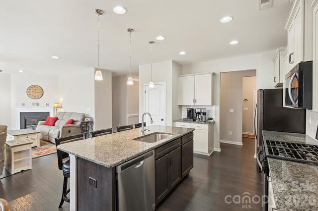 2917 Hiddenbrook Way, Fort Mill, SC 29707