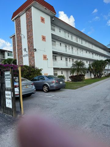 4500 N FLAGLER Drive D2, West Palm Beach, FL 33407