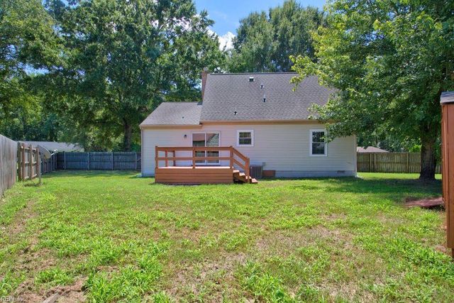 108 Gregory DR, Carrollton, VA 23314