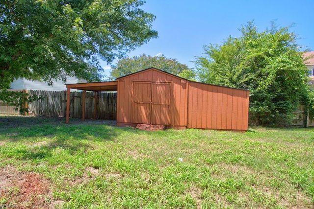 108 Gregory DR, Carrollton, VA 23314