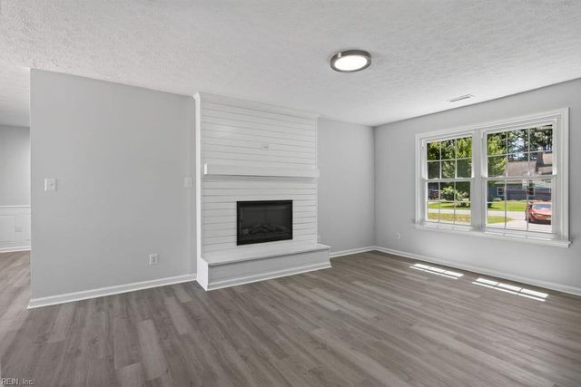 108 Gregory DR, Carrollton, VA 23314