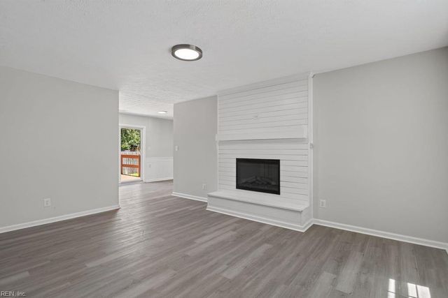 108 Gregory DR, Carrollton, VA 23314