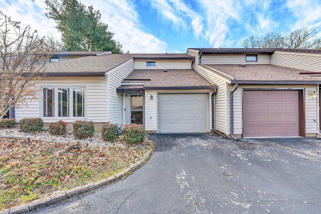 517 Dillon DR, Vinton, VA 24179