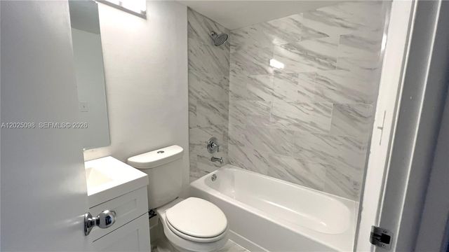 3300 NE 192nd St 418, Aventura, FL 33180