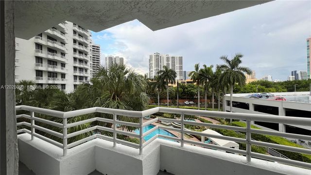 3300 NE 192nd St 418, Aventura, FL 33180