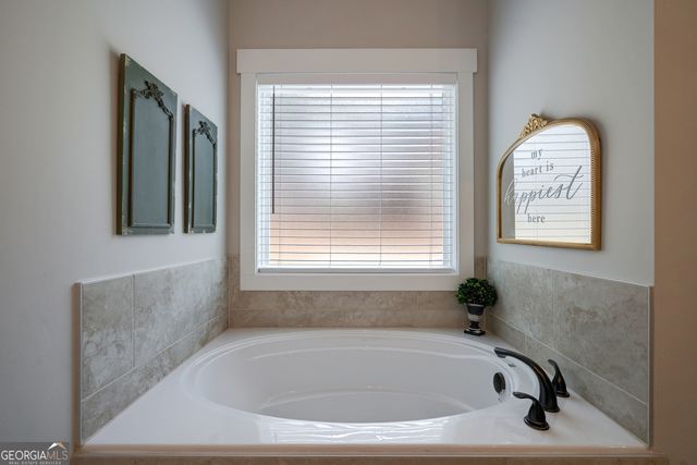 20 Landcaster Place, Oxford, GA 30054
