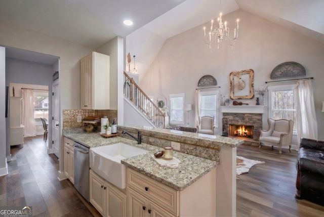 20 Landcaster Place, Oxford, GA 30054