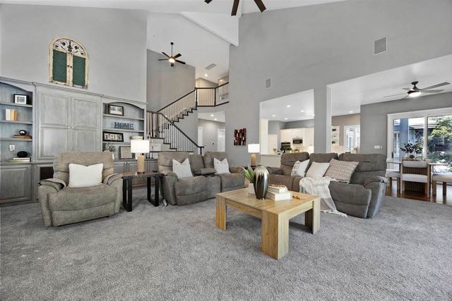 7832 Foothill Rd, Pleasanton, CA 94566