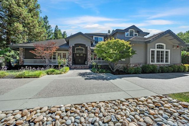 7832 Foothill Rd, Pleasanton, CA 94566