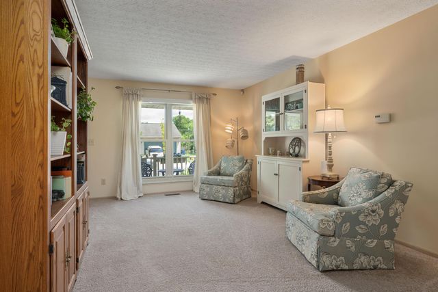 3727 Carriage Run Drive, Hilliard, OH 43026