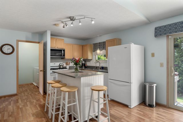 3727 Carriage Run Drive, Hilliard, OH 43026
