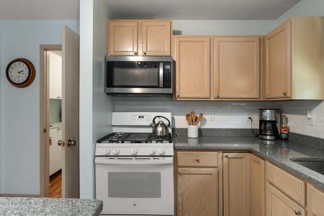 3727 Carriage Run Drive, Hilliard, OH 43026