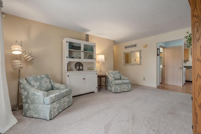3727 Carriage Run Drive, Hilliard, OH 43026