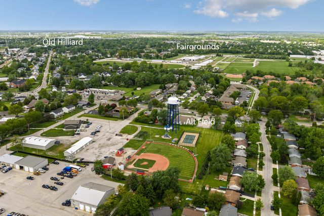 3727 Carriage Run Drive, Hilliard, OH 43026