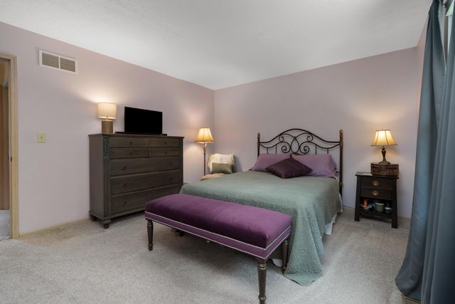 3727 Carriage Run Drive, Hilliard, OH 43026