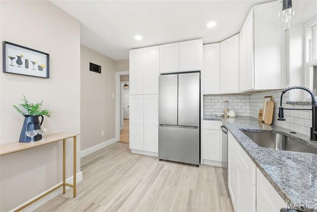 5464 Lindenwood Avenue, St Louis, MO 63109