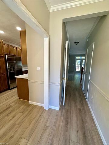 603 S Lake CIR, Chesapeake, VA 23322