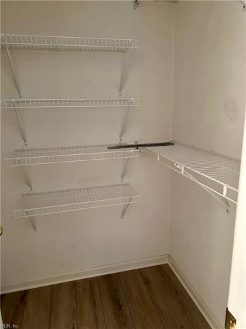 603 S Lake CIR, Chesapeake, VA 23322