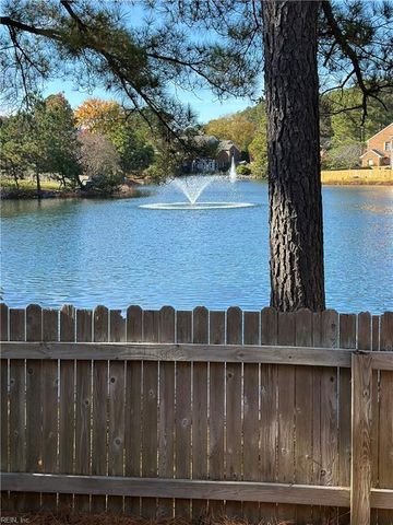 603 S Lake CIR, Chesapeake, VA 23322