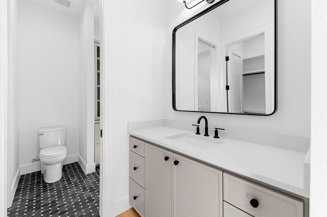 1006 Flint Ridge TRL, Georgetown, TX 78628