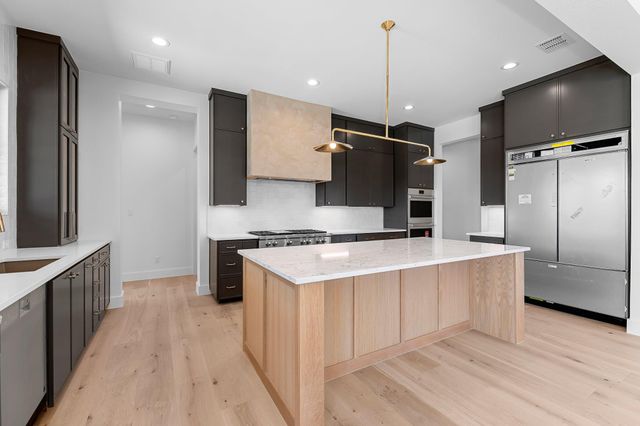 1006 Flint Ridge TRL, Georgetown, TX 78628