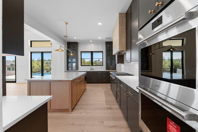 1006 Flint Ridge TRL, Georgetown, TX 78628