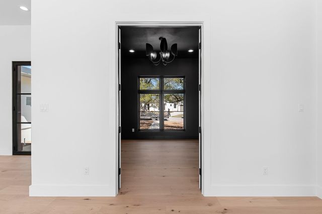 1006 Flint Ridge TRL, Georgetown, TX 78628