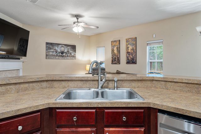 112 Pleasant Way, Defuniak Springs, FL 32435