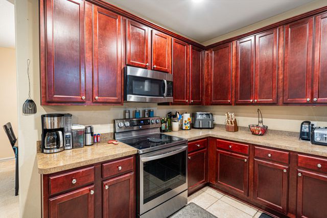 112 Pleasant Way, Defuniak Springs, FL 32435